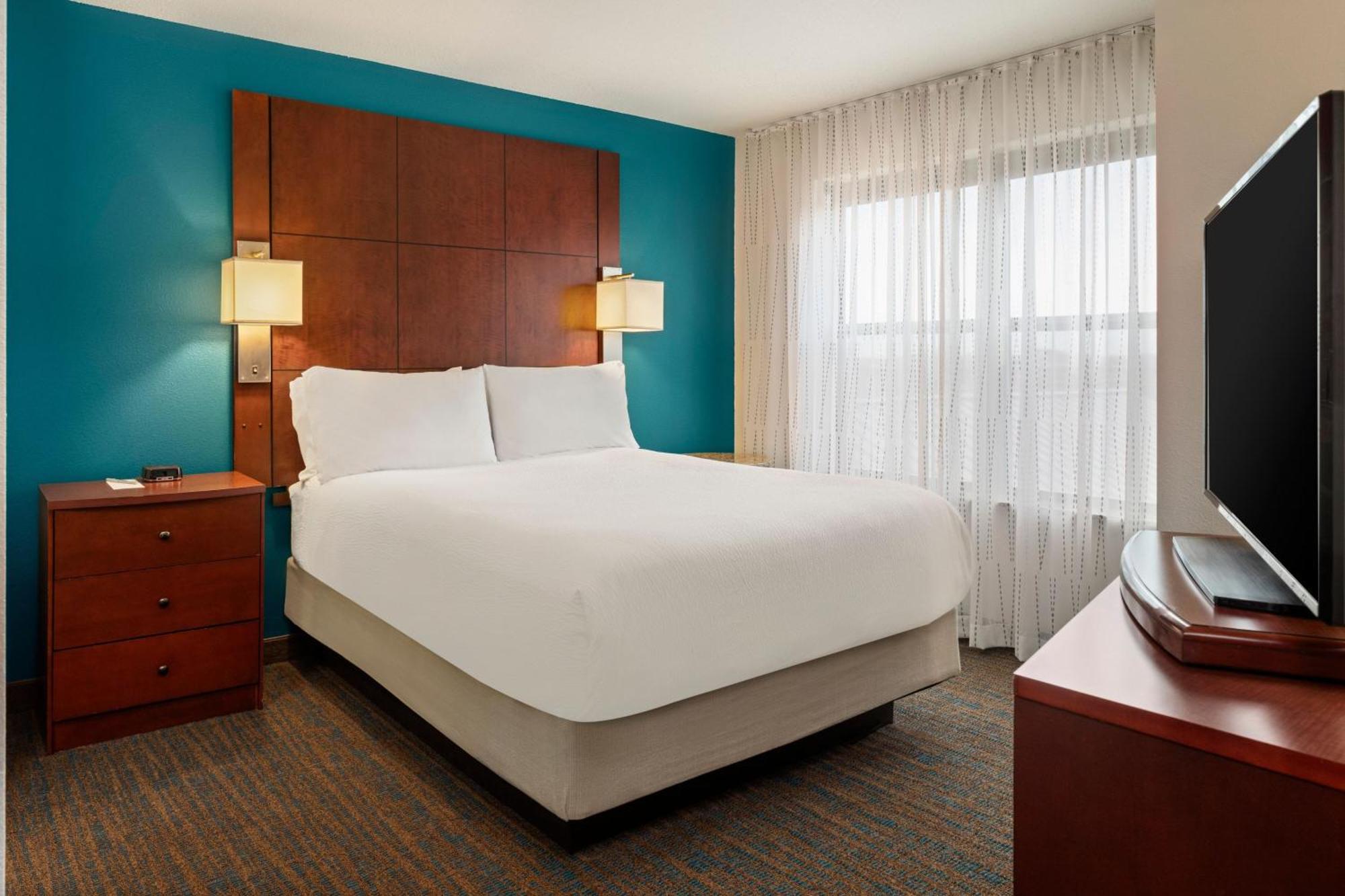 Residence Inn Minneapolis Плимут Экстерьер фото