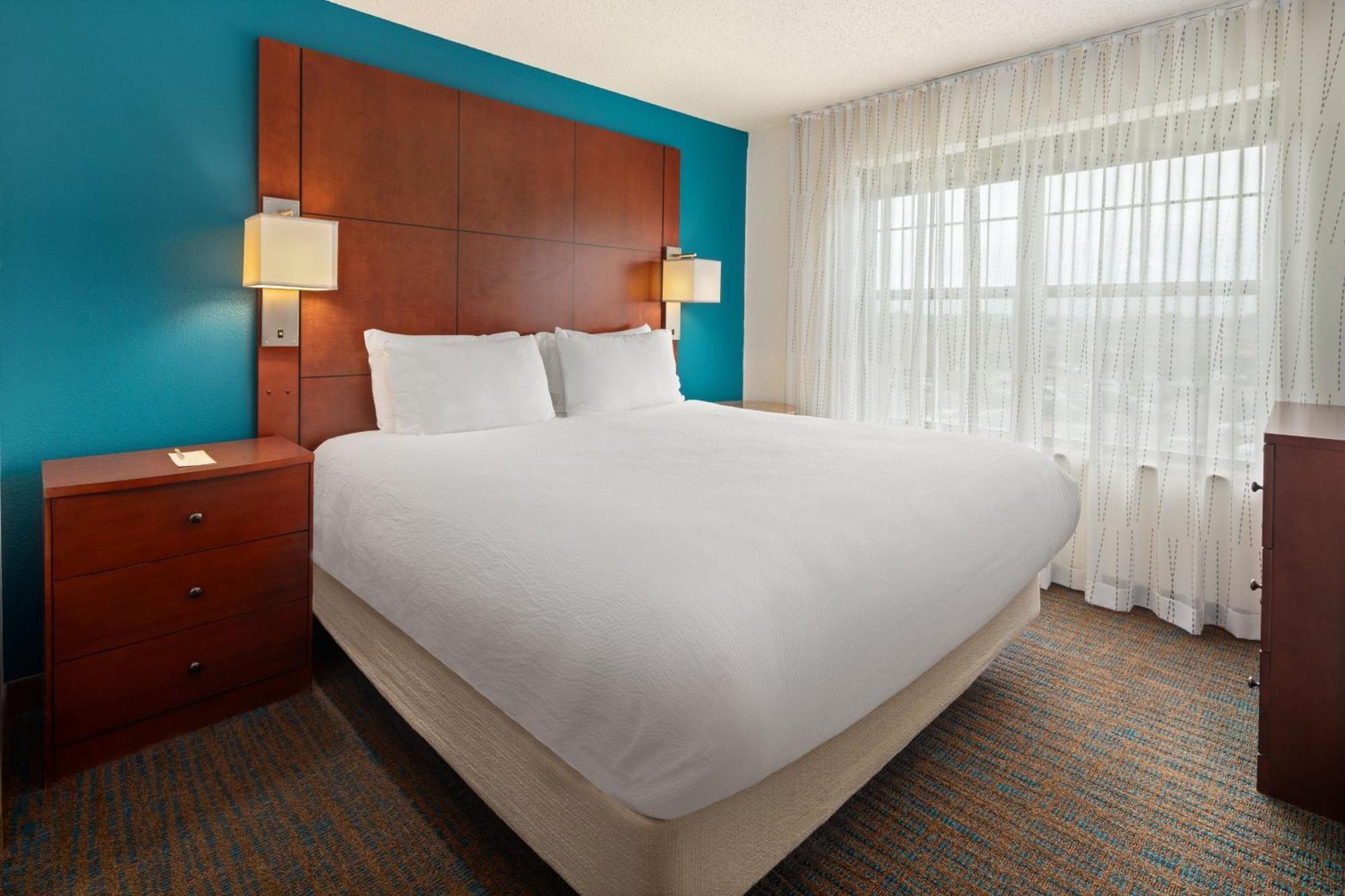 Residence Inn Minneapolis Плимут Экстерьер фото