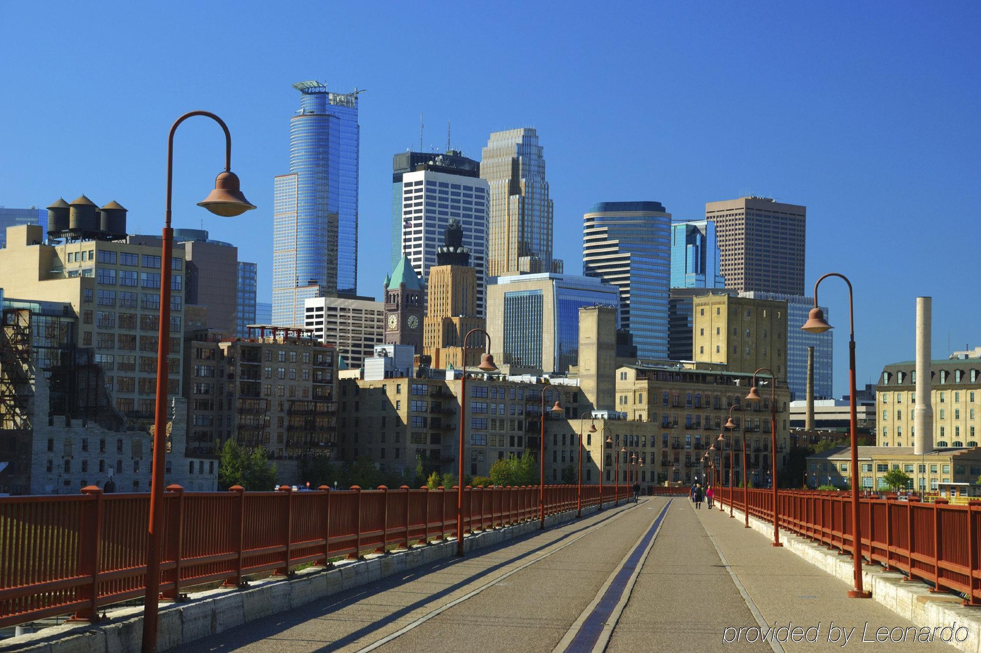 Residence Inn Minneapolis Плимут Экстерьер фото